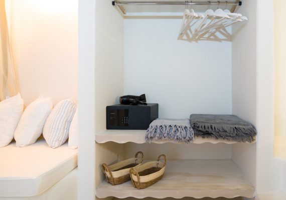 Arke Superior Suite with Sea & Pool View