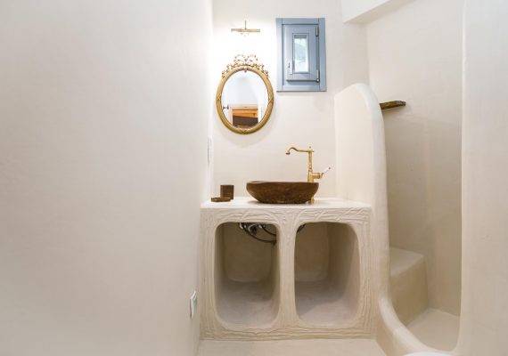 Arke Superior Suite with Sea & Pool View