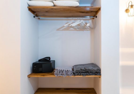 Electra Deluxe Suite with Sea & Pool View