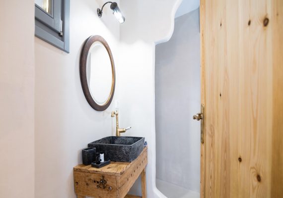 Electra Deluxe Suite with Sea & Pool View